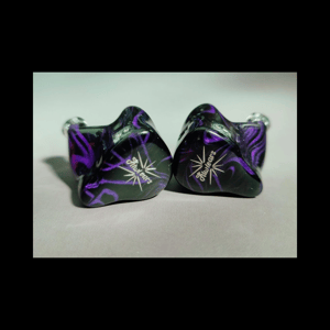 Thumbnail of the video review https://www.youtube.com/watch?v=C4W-dZ1dKyA