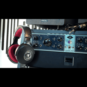 Thumbnail of the video review https://www.youtube.com/watch?v=7zrBFS-DyTU