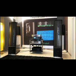 Thumbnail of the video review https://www.youtube.com/watch?v=xVyM8ujH9Zw