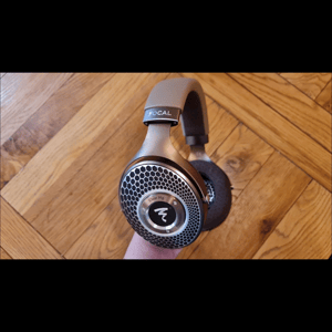 Thumbnail of the video review https://www.youtube.com/watch?v=QXl3FXhgBoQ