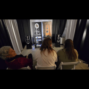 Thumbnail of the video review https://www.youtube.com/watch?v=0CAwcCsWBE4