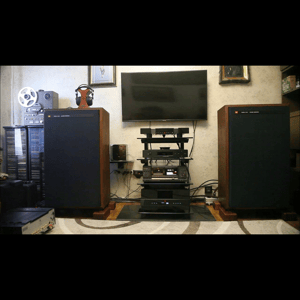 Thumbnail of the video review https://www.youtube.com/watch?v=HAIUaUqFQYg