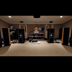 Thumbnail of the video review https://www.youtube.com/watch?v=jhsO0NRp1P0