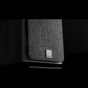 Thumbnail of the video review https://www.youtube.com/watch?v=JXFLf9YeXHc