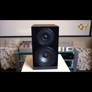 Thumbnail of the video review https://www.youtube.com/watch?v=rVXYIqZU_Tg