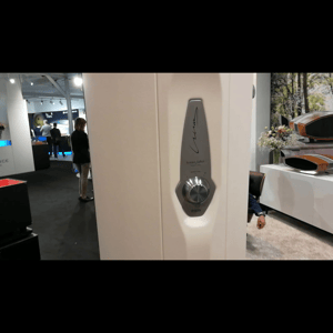 Thumbnail of the video review https://www.youtube.com/watch?v=mxING6oK-x0