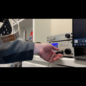 Thumbnail of the video review https://www.youtube.com/watch?v=qm8tXV-UxXY