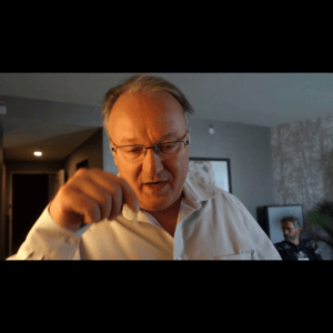 Thumbnail of the video review https://www.youtube.com/watch?v=EtWPK8YNPIs