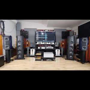 Thumbnail of the video review https://www.youtube.com/watch?v=MxhwkS3HA0o