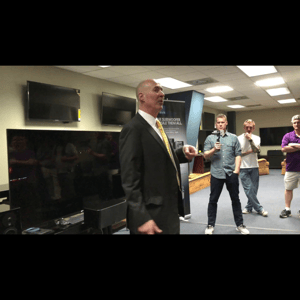 Thumbnail of the video review https://www.youtube.com/watch?v=a3gzgk8GMYI