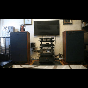 Thumbnail of the video review https://www.youtube.com/watch?v=7WlKsYkXN50