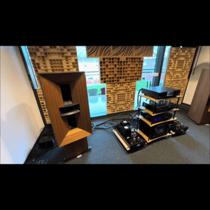 Thumbnail of the video review https://www.youtube.com/watch?v=ixSXR74V2p4