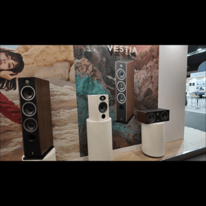 Thumbnail of the video review https://www.youtube.com/watch?v=P4pn_mkwMLA