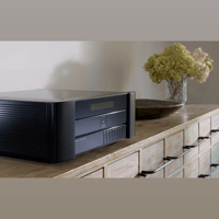 Meridian 818V3 Pre-Amp variant 2