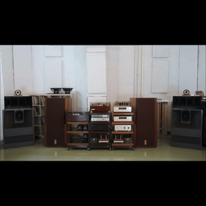 Thumbnail of the video review https://www.youtube.com/watch?v=-9Cct_vhPx0