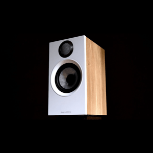 Thumbnail of the video review https://www.youtube.com/watch?v=CeUBHNCQTR4