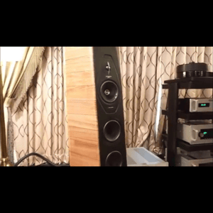 Thumbnail of the video review https://www.youtube.com/watch?v=pNAqo-batZ0