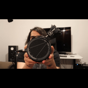 Thumbnail of the video review https://www.youtube.com/watch?v=-MHhqKHE06I