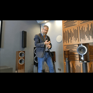 Thumbnail of the video review https://www.youtube.com/watch?v=221Iq1fLXOo