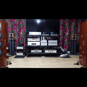 Thumbnail of the video review https://www.youtube.com/watch?v=-fhVEQJ13Vg