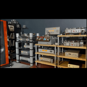 Thumbnail of the video review https://www.youtube.com/watch?v=avWUmaVNdoQ