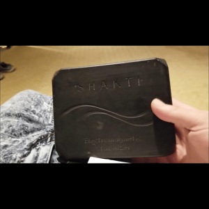 Thumbnail of the video review https://www.youtube.com/watch?v=MFRz2PF0Hs4