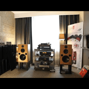 Thumbnail of the video review https://www.youtube.com/watch?v=g5xJmMNpOd0