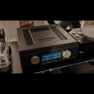 Thumbnail of the video review https://www.youtube.com/watch?v=IJOHW6M53h4