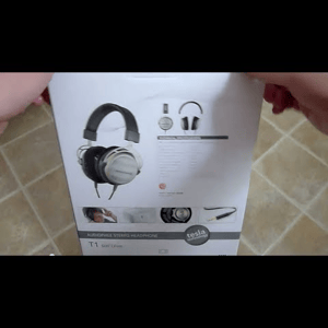 Thumbnail of the video review https://www.youtube.com/watch?v=HBuZ0pdoKHk