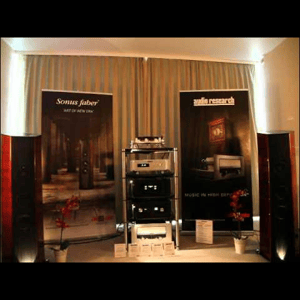 Thumbnail of the video review https://www.youtube.com/watch?v=rNPzu1uvPGA