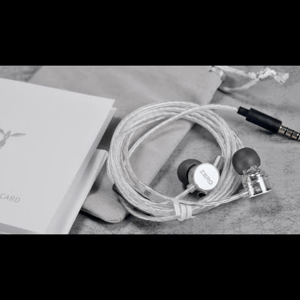 Thumbnail of the video review https://www.youtube.com/watch?v=lboJH_abE5M