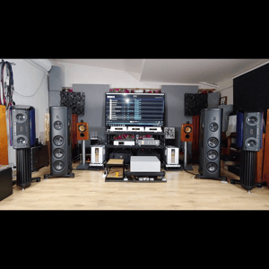 Thumbnail of the video review https://www.youtube.com/watch?v=i1YgX_FCGLY