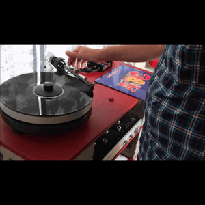 Thumbnail of the video review https://www.youtube.com/watch?v=oC-aq4sLaLM