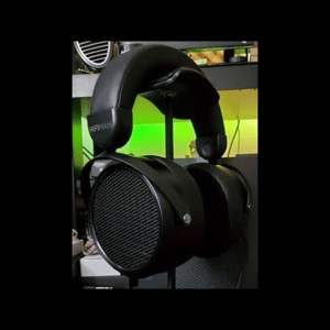 Thumbnail of the video review https://www.youtube.com/watch?v=JZOM-cIfPjc