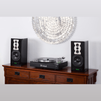 McIntosh Labs MTI100 Integrated Turntable variant 3