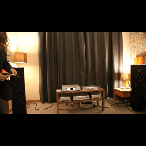 Thumbnail of the video review https://www.youtube.com/watch?v=YIvb2nYh_1E