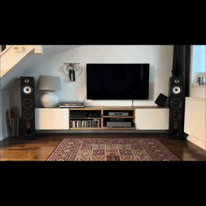 Thumbnail of the video review https://www.youtube.com/watch?v=MBNl01-JceI