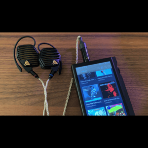 Thumbnail of the video review https://www.youtube.com/watch?v=LyCYqvSRzTU