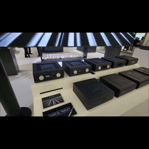 Thumbnail of the video review https://www.youtube.com/watch?v=S-LGMn6SG6E