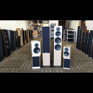 Thumbnail of the video review https://www.youtube.com/watch?v=3ac5xdlbINQ