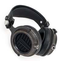 Kennerton Audio Equipment Thror Bog Oak variant 1