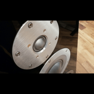 Thumbnail of the video review https://www.youtube.com/watch?v=cZlenhruQV8