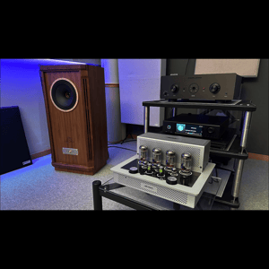 Thumbnail of the video review https://www.youtube.com/watch?v=UCKifOeuUP8