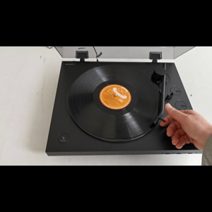 Thumbnail of the video review https://www.youtube.com/watch?v=-s8ec-Yt0UY