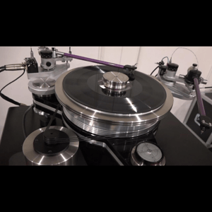 Thumbnail of the video review https://www.youtube.com/watch?v=EM0YtpCeUfk