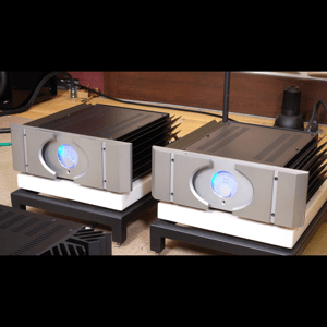 Thumbnail of the video review https://www.youtube.com/watch?v=9uEuZ-l_b5I