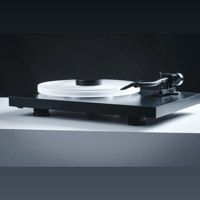 Pro-ject Audio Systems - USA Acryl it variant 3