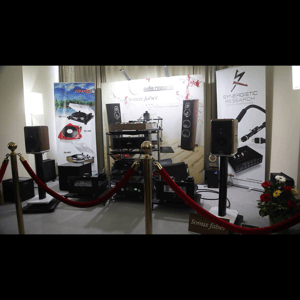 Thumbnail of the video review https://www.youtube.com/watch?v=TXaWhtUqjAQ