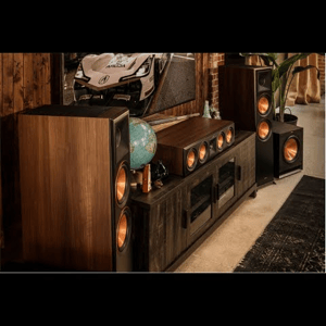 Thumbnail of the video review https://www.youtube.com/watch?v=wPFJs8g9sjQ