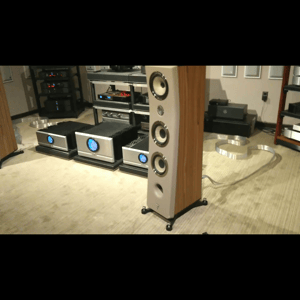 Thumbnail of the video review https://www.youtube.com/watch?v=Z-auvp-So50